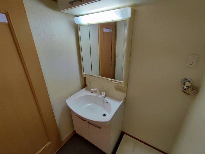 物件内観写真18　(洗面)