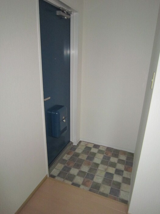 物件内観写真7　(玄関)