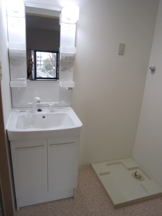 物件内観写真9　(洗面)