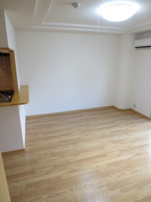 物件内観写真21　(居室)