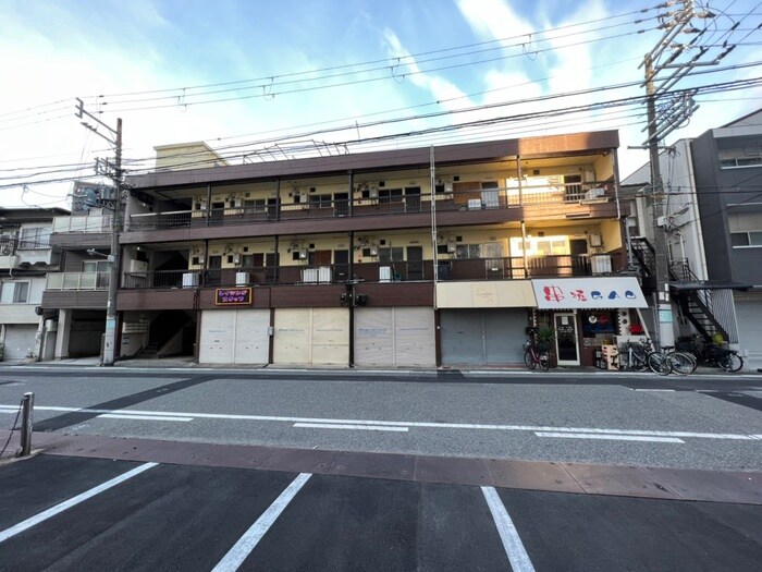 物件外観写真4　(外観写真)