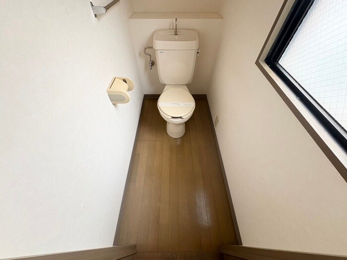 物件内観写真11　(トイレ)