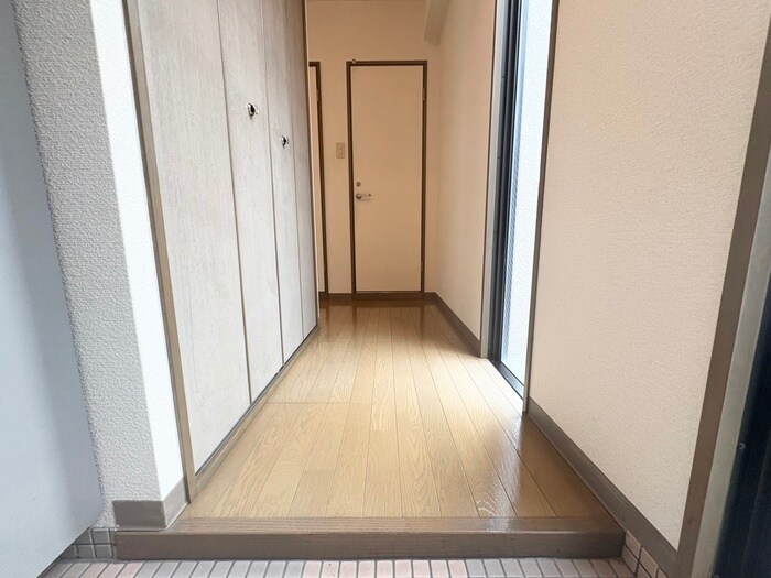 物件内観写真21　(廊下)