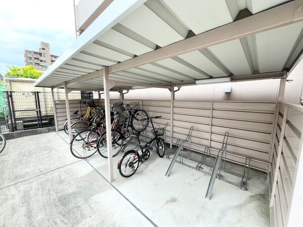 駐輪場