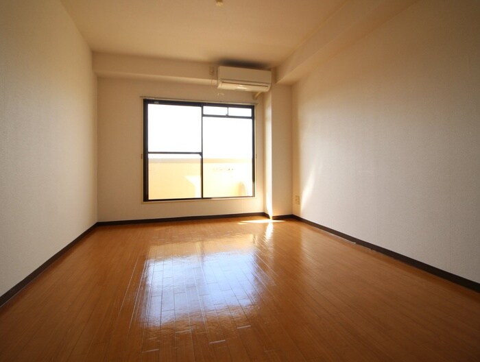 物件内観写真9　(居室)