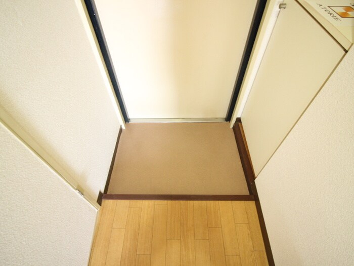 物件内観写真15　(玄関)