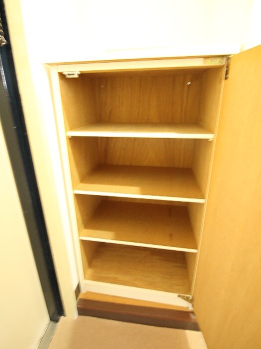 物件内観写真16　(靴箱)