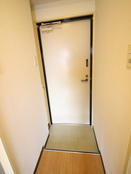 物件内観写真19　(玄関)