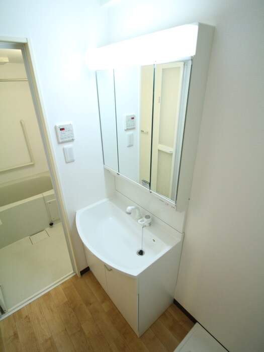 物件内観写真19　(洗面)