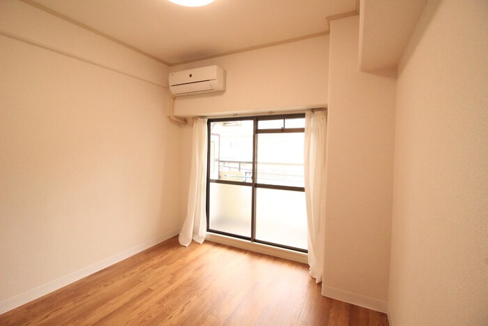 物件内観写真10　(居室)