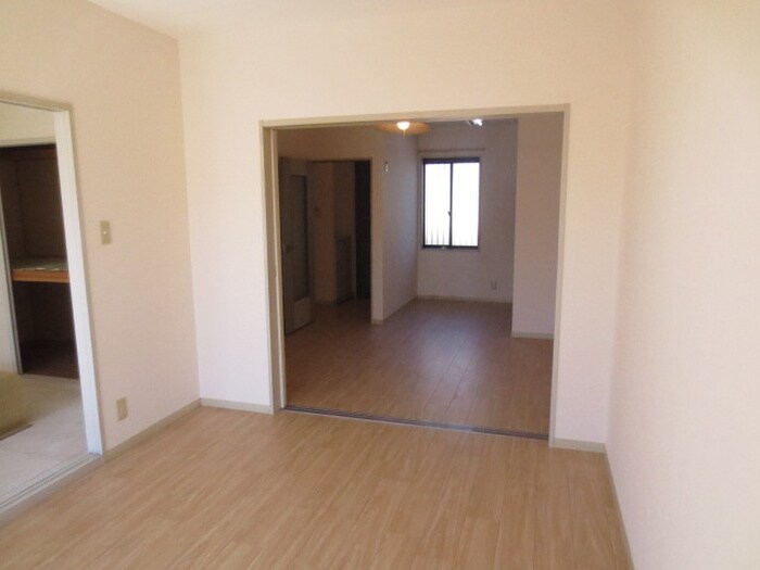 物件内観写真8　(内観写真)