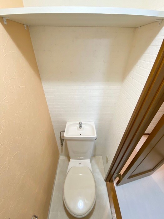 物件内観写真12　(トイレ)