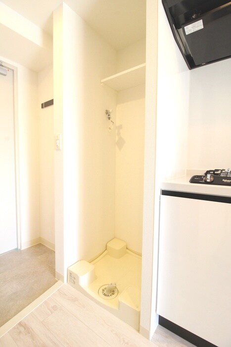 物件内観写真10　(洗濯機置場)