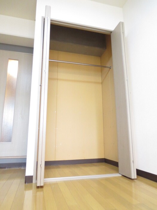 物件内観写真10　(収納)