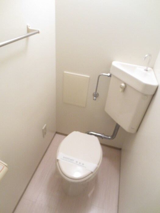 物件内観写真13　(トイレ)