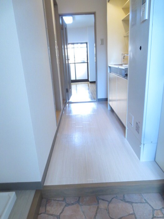 物件内観写真18　(廊下)