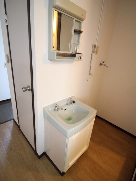 物件内観写真9　(洗面)