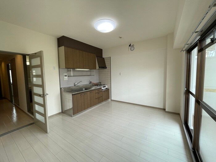 物件内観写真6　(内観写真)