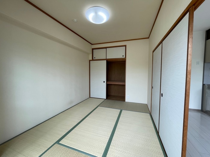 物件内観写真8　(居室)