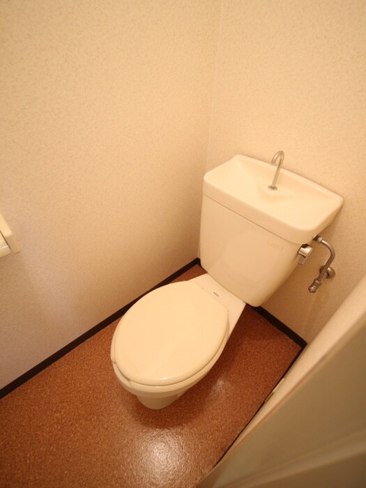 物件内観写真9　(トイレ)