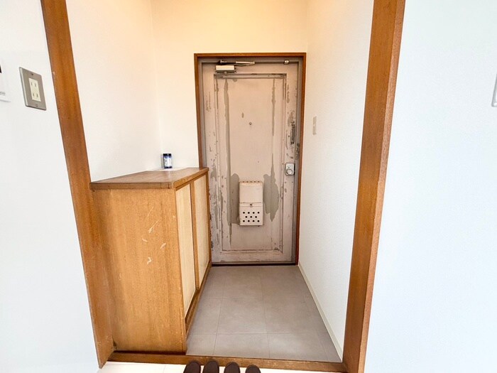 物件内観写真14　(玄関)