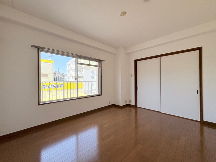 物件内観写真16　(居室)