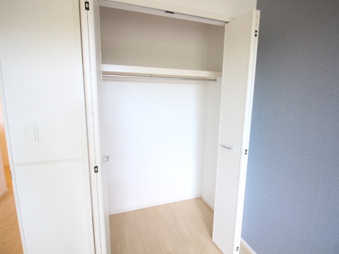物件内観写真12　(収納)