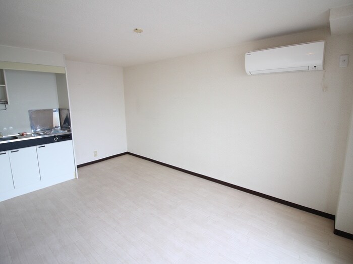 物件内観写真12　(居室)