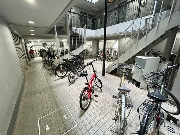 駐輪場