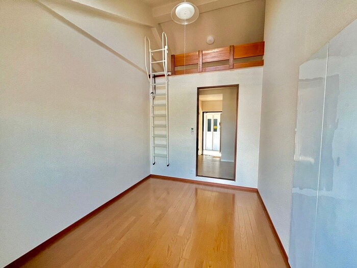 物件内観写真8　(居室)