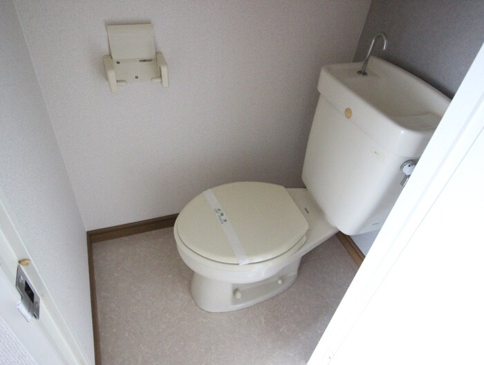 物件内観写真14　(トイレ)