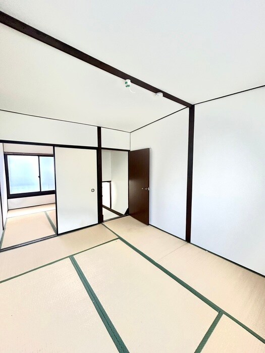 物件内観写真12　(居室)