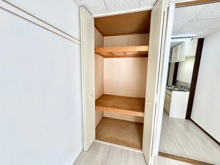 物件内観写真11　(収納)