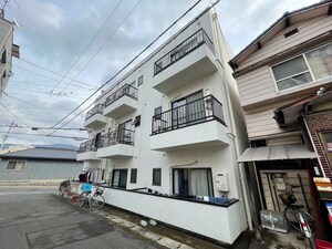 ドミール東野外観写真