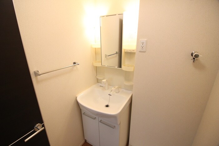 物件内観写真12　(洗面)