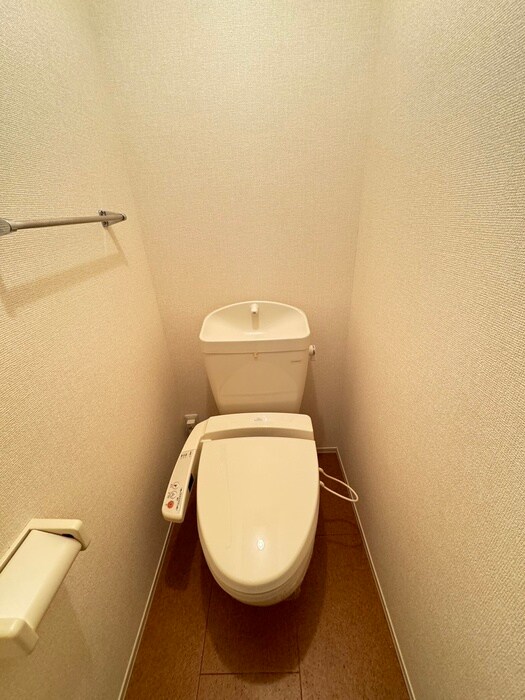 物件内観写真12　(トイレ)