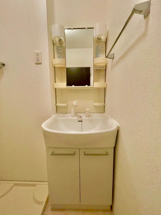 物件内観写真13　(洗面)