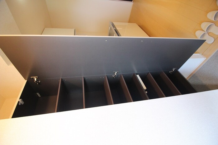 物件内観写真14　(靴箱)