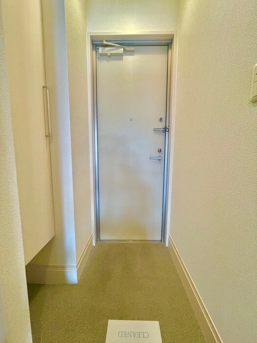 物件内観写真17　(玄関)