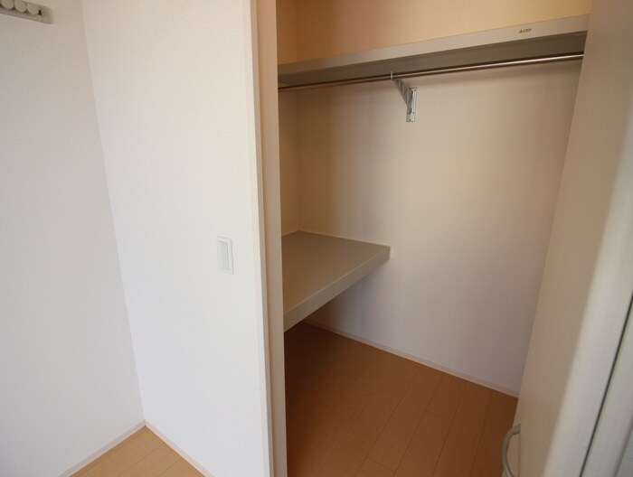物件内観写真20　(収納)