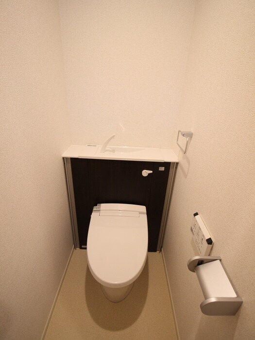 物件内観写真15　(トイレ)