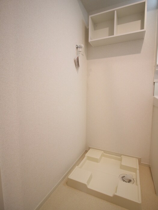 物件内観写真21　(洗濯機置場)