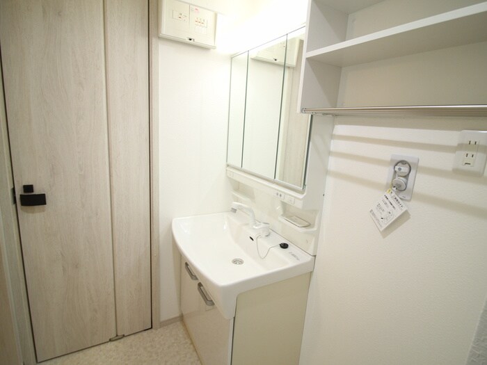 物件内観写真12　(洗面)