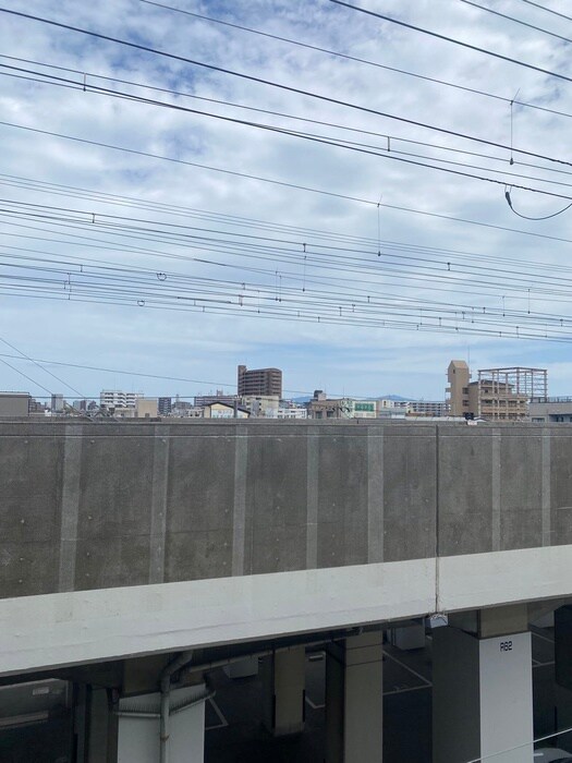 物件内観写真16　(室内からの展望)