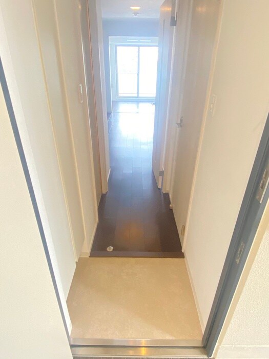 物件内観写真17　(玄関)