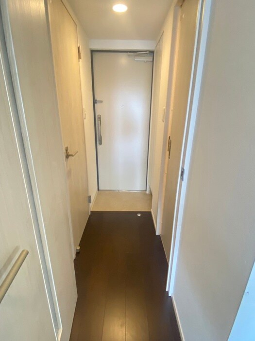 物件内観写真18　(廊下)