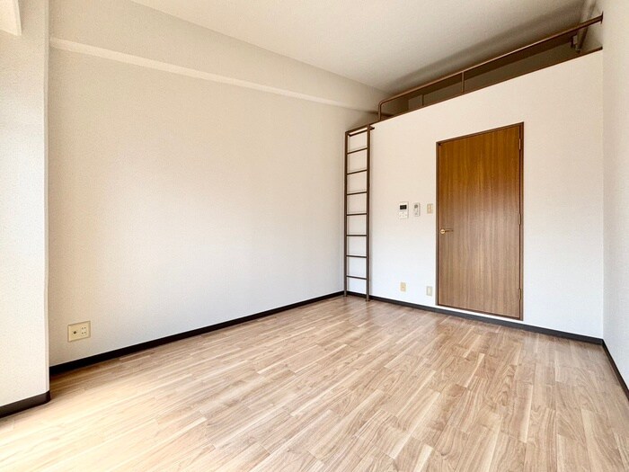 物件内観写真7　(居室)