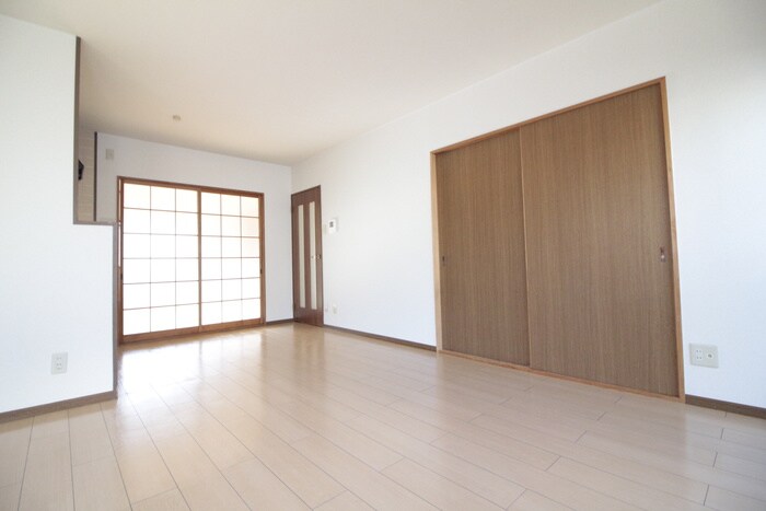 物件内観写真16　(居室)