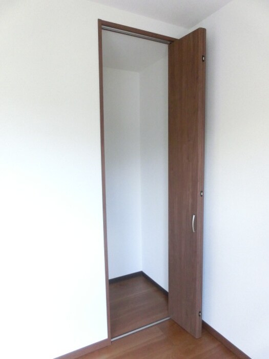 物件内観写真9　(収納)