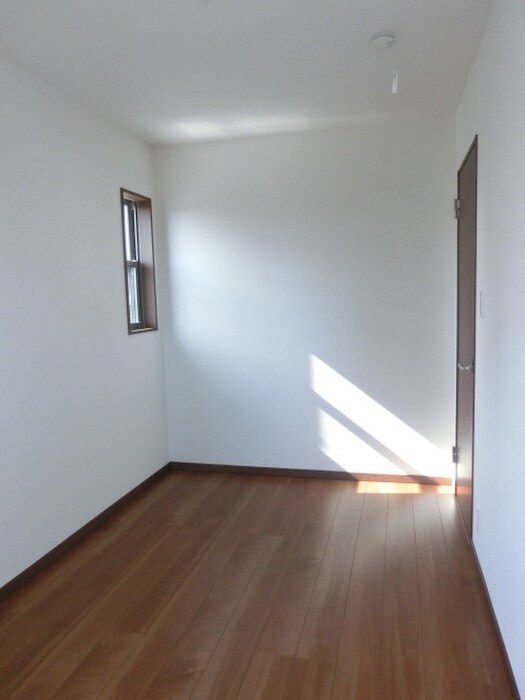 物件内観写真17　(居室)